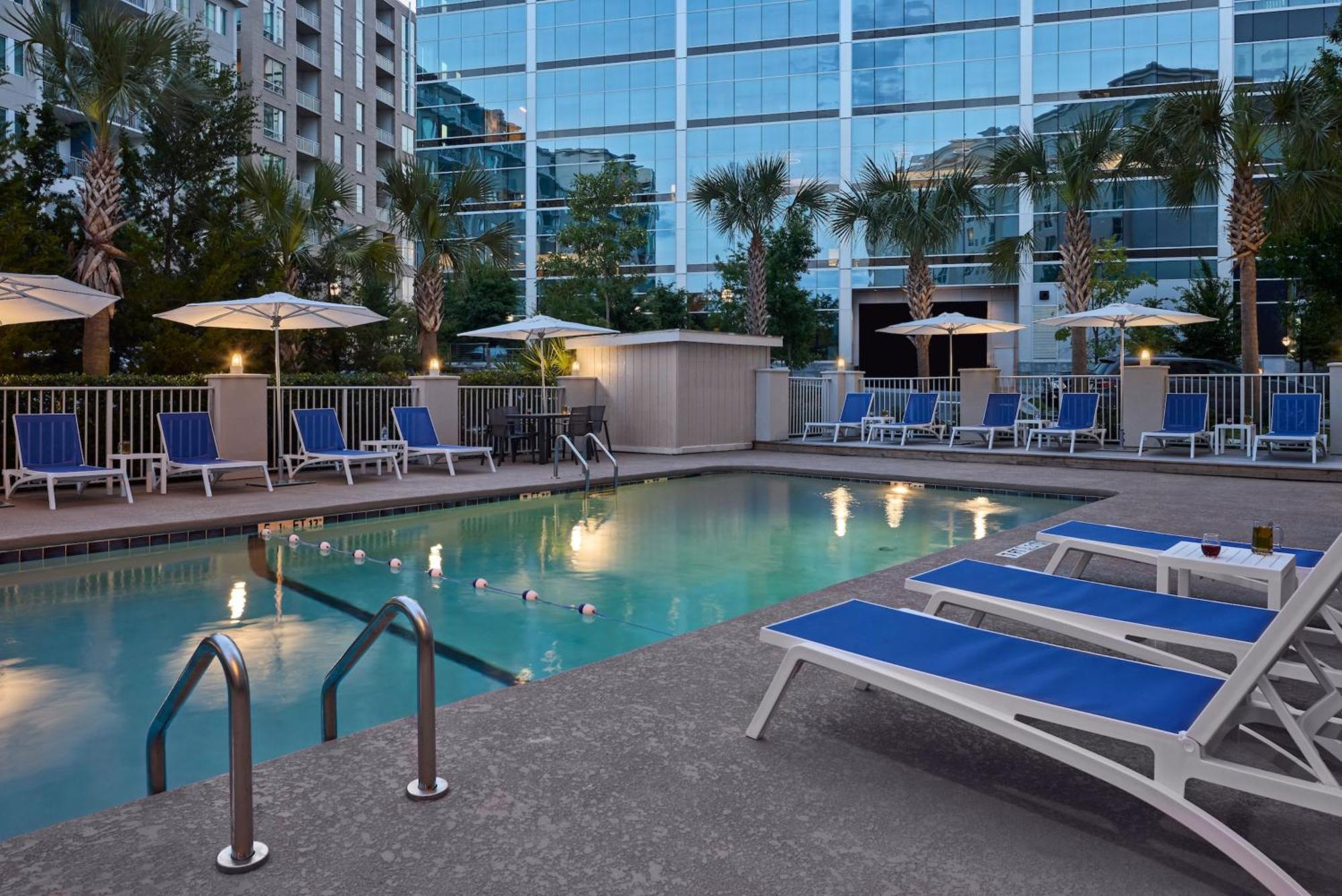 Holiday Inn Express & Suites Charleston Dwtn -Westedge By Ihg Exteriér fotografie