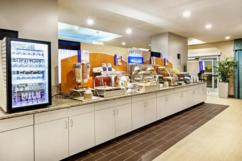 Holiday Inn Express & Suites Charleston Dwtn -Westedge By Ihg Exteriér fotografie